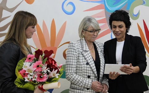 Susana Figueroa, Nieves Celdrán y Mari Carmen Morales durante el acto de homenaje
