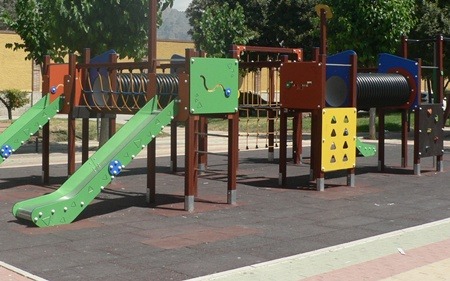 Renovación juegos infantiles